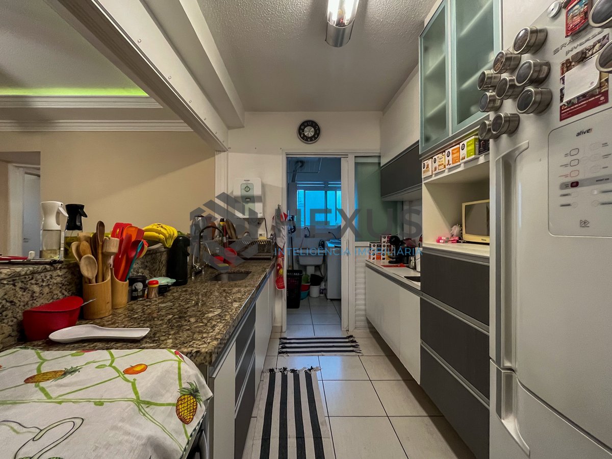 Foto 12 de Apartamento com varanda e lazer à venda, Jardim Las Palmas, Guarujá, SP