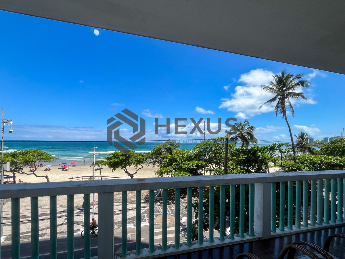 Foto 18 de Apartamento frente mar com varanda e vista mar na Praia das Pitangueiras, Guaruja