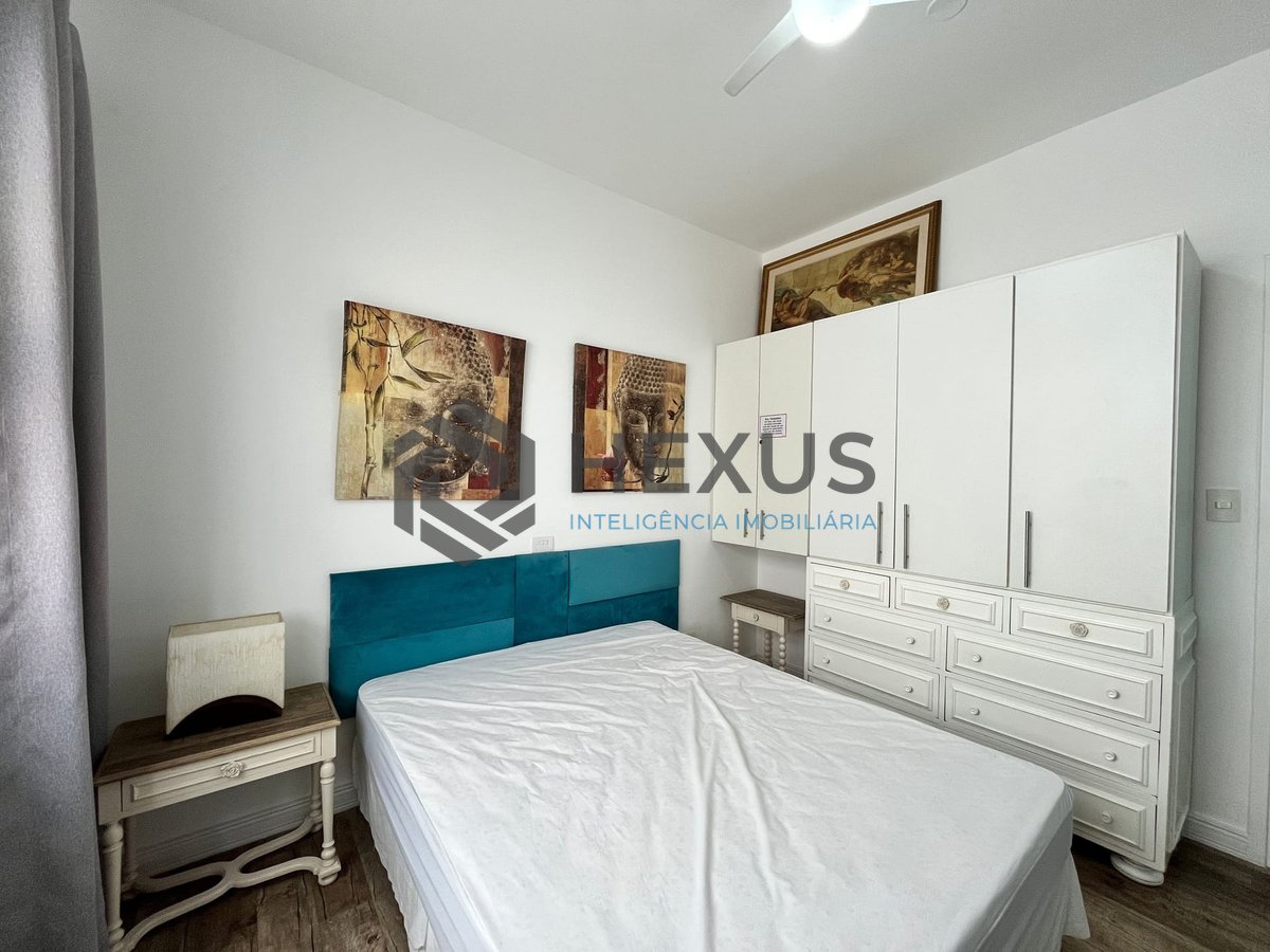 Foto 12 de Apartamento na quadra mar da Praia das Pitangueiras, Guaruja
