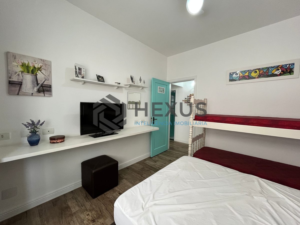 Foto 9 de Apartamento na quadra mar da Praia das Pitangueiras, Guaruja