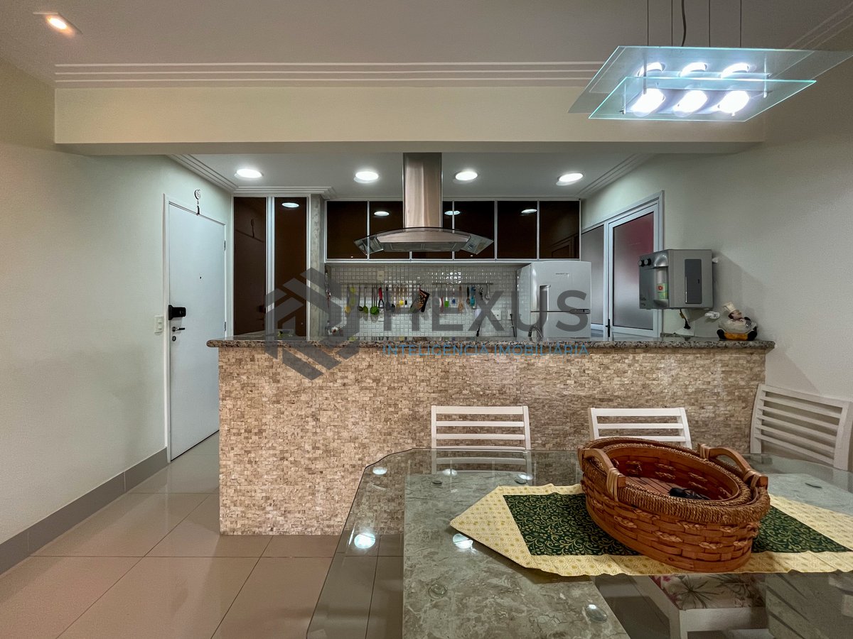 Foto 7 de Apartamento com varanda e lazer de clube na Praia das Asturias, Guaruja