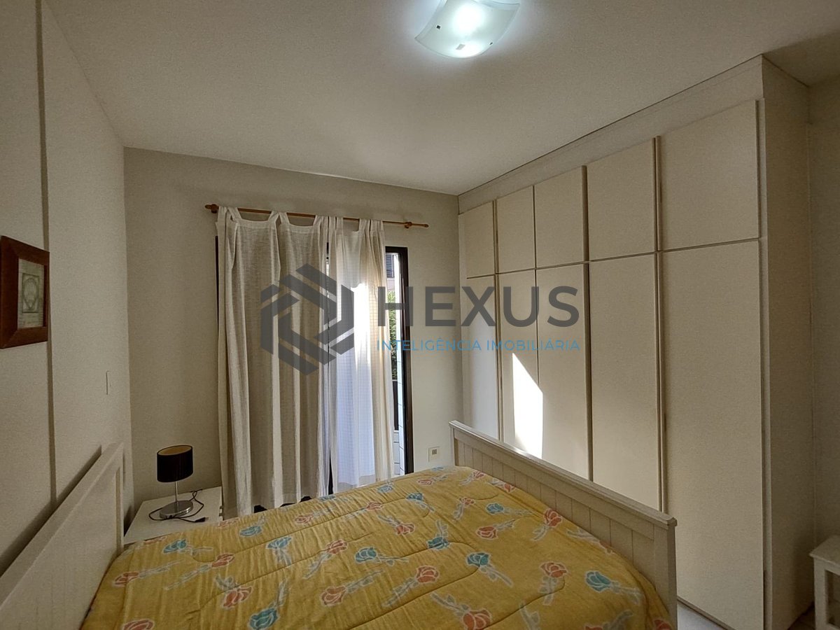 Foto 12 de Apartamento com varanda e lazer na Praia da Enseada, Guaruja