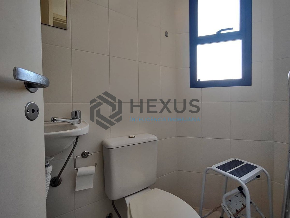 Foto 19 de Apartamento com varanda e lazer na Praia da Enseada, Guaruja