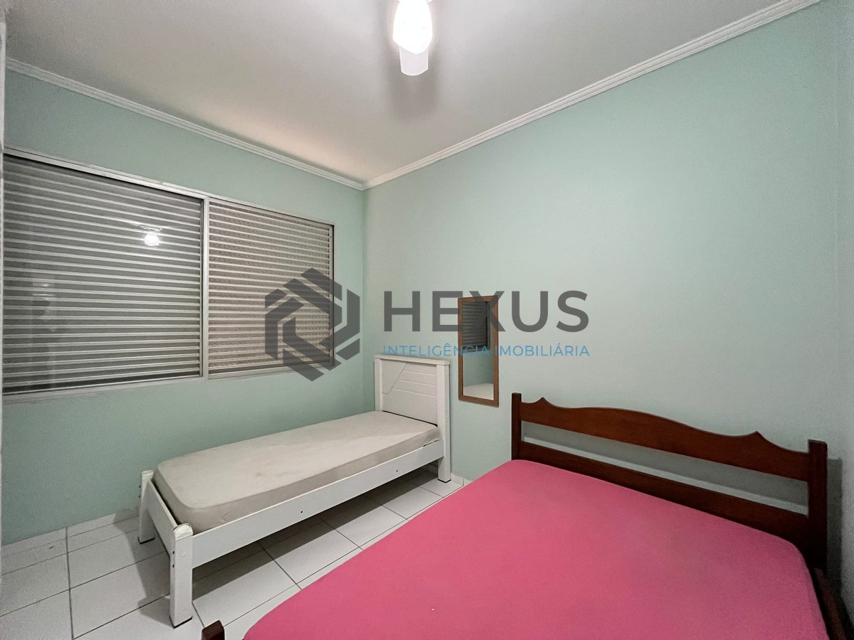 Foto 10 de Apartamento na quadra mar da Praia das Pitagueiras, Guaruja