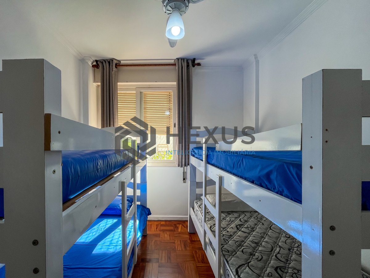 Foto 12 de Apartamento com varanda e vista mar na beira mar da Praia das Pitangueiras, Guaruja