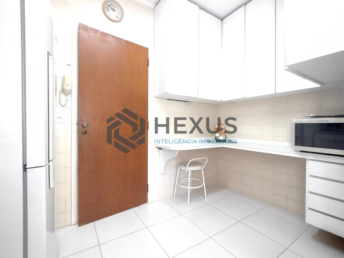 Foto 14 de Apartamento com varanda na região do Aquário na Praia da Enseada, Guaruja