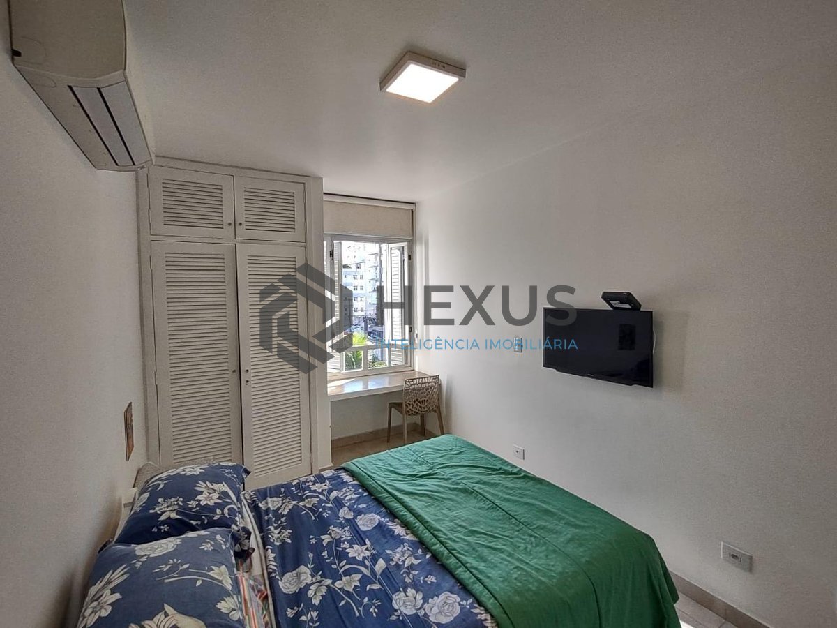 Foto 12 de Apartamento com varanda na Praia da Enseada, Guaruja