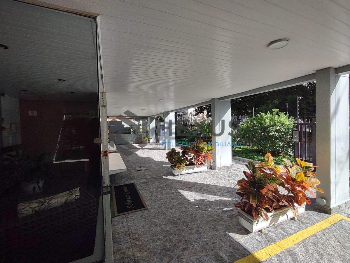 Foto 29 de Apartamento com varanda na Praia da Enseada, Guaruja