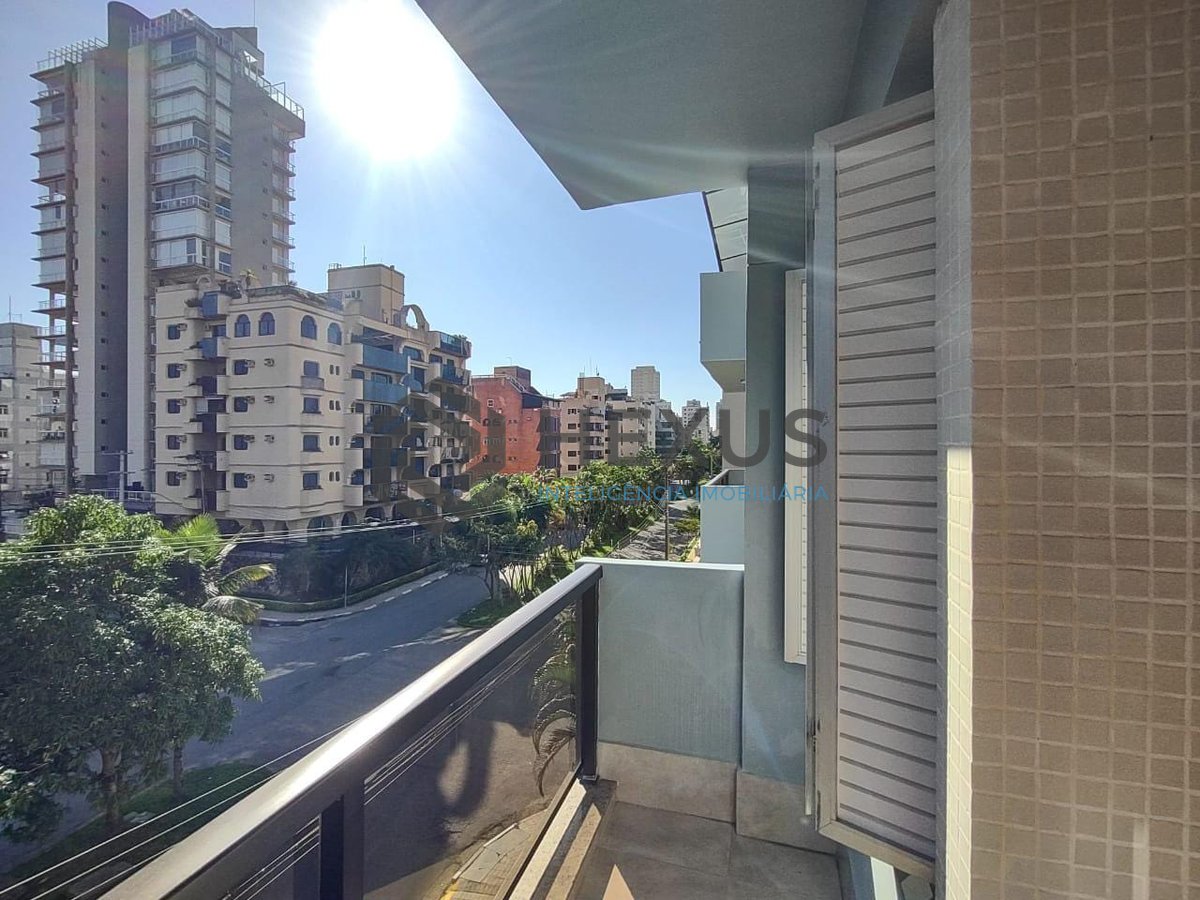 Foto 4 de Apartamento com varanda na Praia da Enseada, Guaruja
