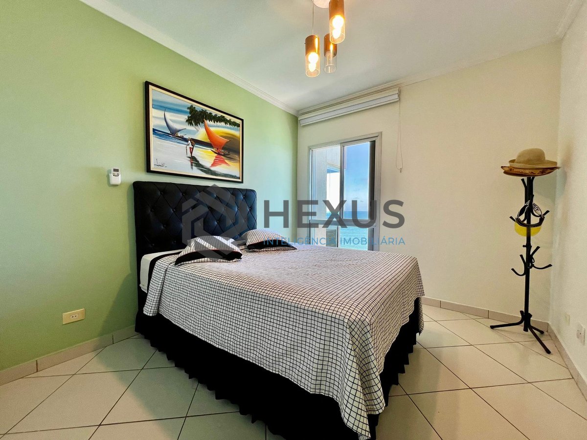 Foto 20 de Apartamento reformado frente mar com varanda gourmet na Praia das Pitangueiras, Guaruja