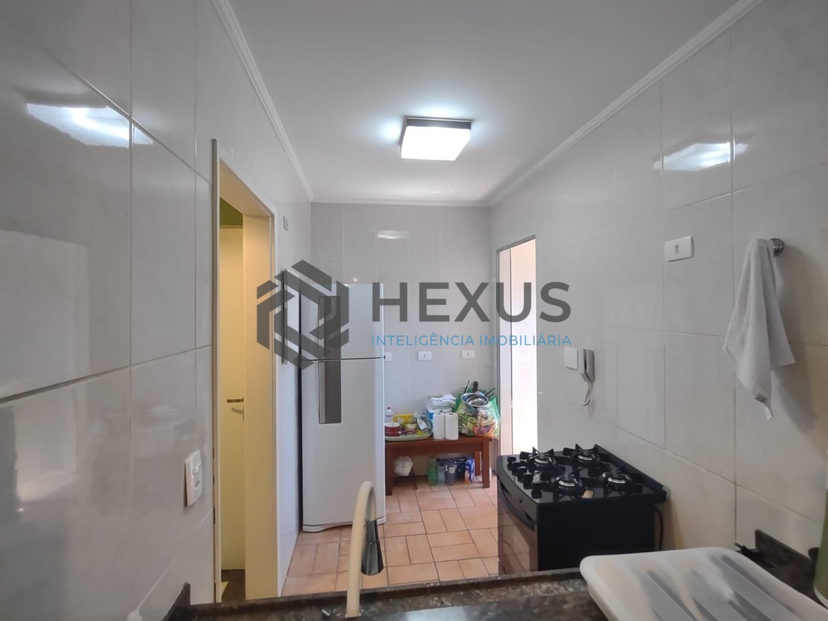 Foto 12 de Apartamento com varanda gourmet e lazer completo na Praia da Enseada, Guaruja
