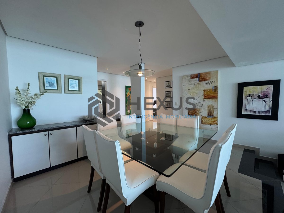 Foto 13 de Apartamento reformado frente mar com varanda gourmet e lazer completo na Praia das Pitangueiras, Guaruja