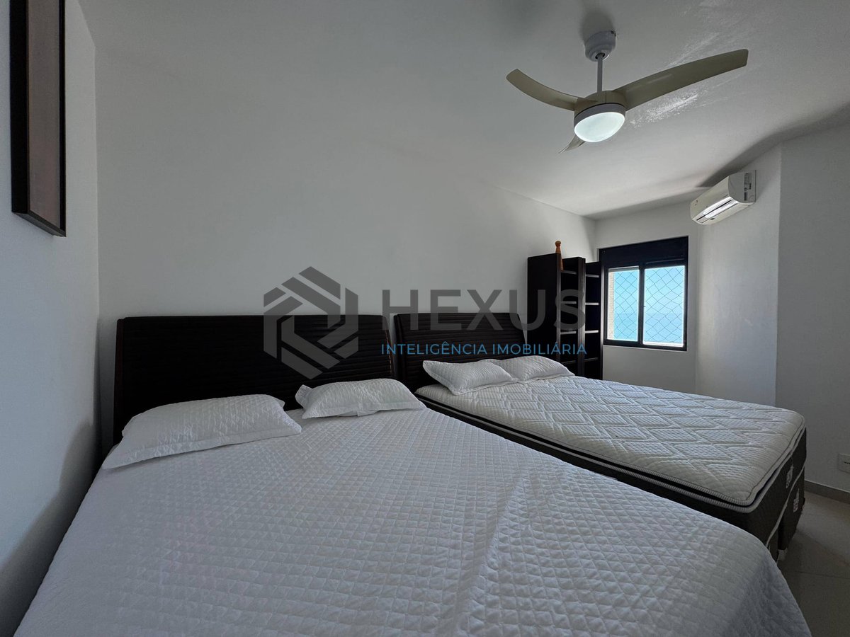 Foto 20 de Apartamento reformado frente mar com varanda gourmet e lazer completo na Praia das Pitangueiras, Guaruja