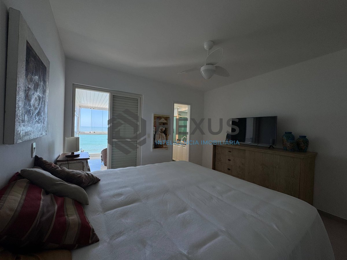 Foto 33 de Apartamento reformado frente mar com varanda gourmet e lazer completo na Praia das Pitangueiras, Guaruja