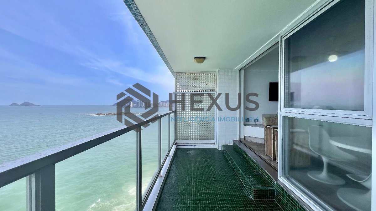 Foto 4 de Apartamento, 3 Quartos, Frente Mar com varanda e vista mar na Praia das Pitangueiras à venda, região do morro do maluf, Guarujá-SP.
