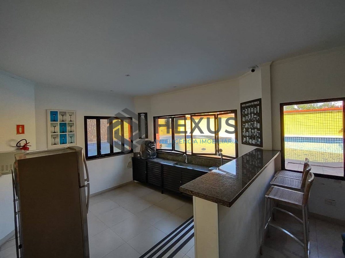 Foto 17 de Apartamento com varanda gourmet e lazer completo na Praia da Enseada, Guaruja