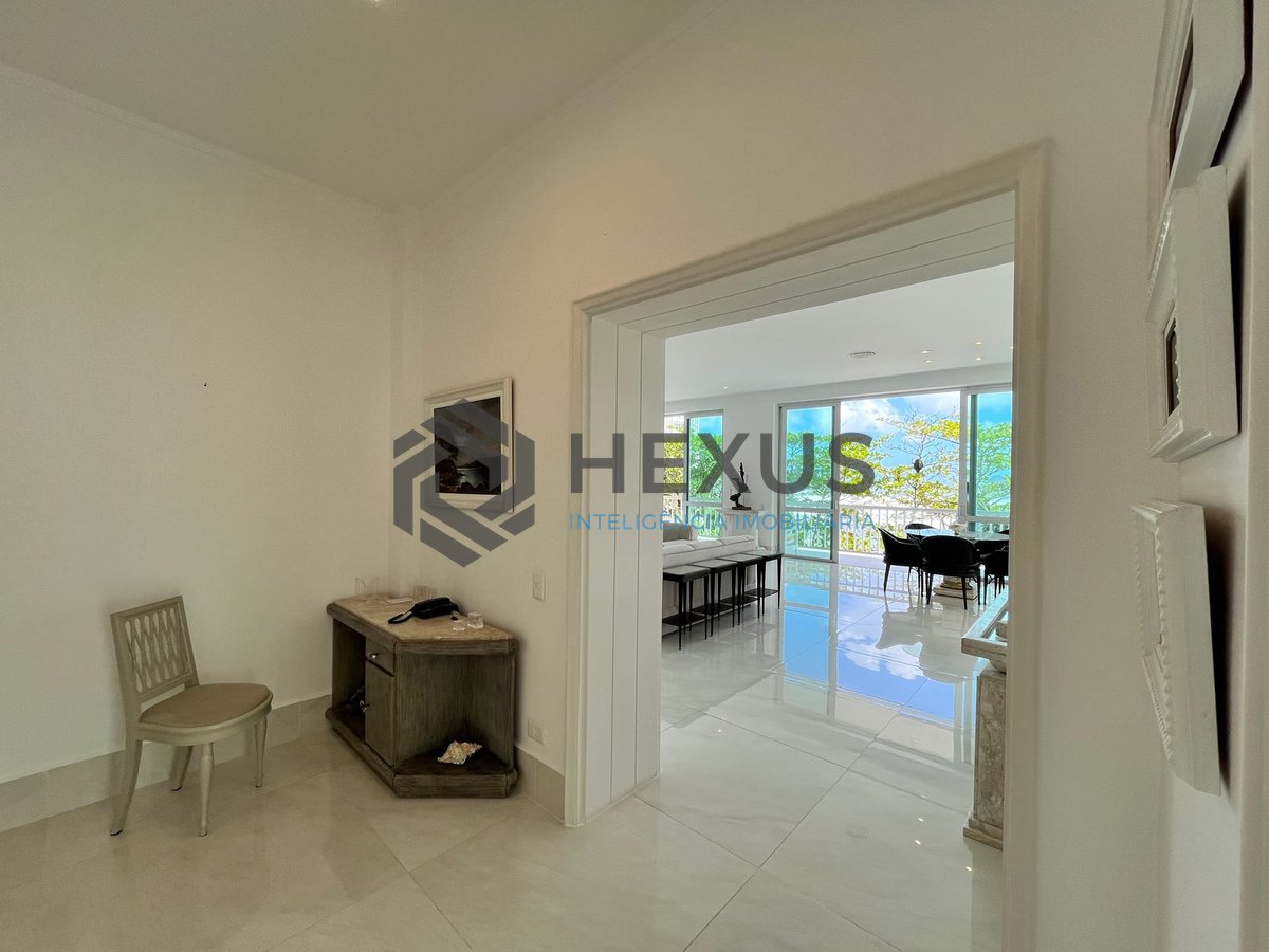 Foto 49 de Apartamento frente mar com varanda na Praia das Pitangueiras, Guaruja