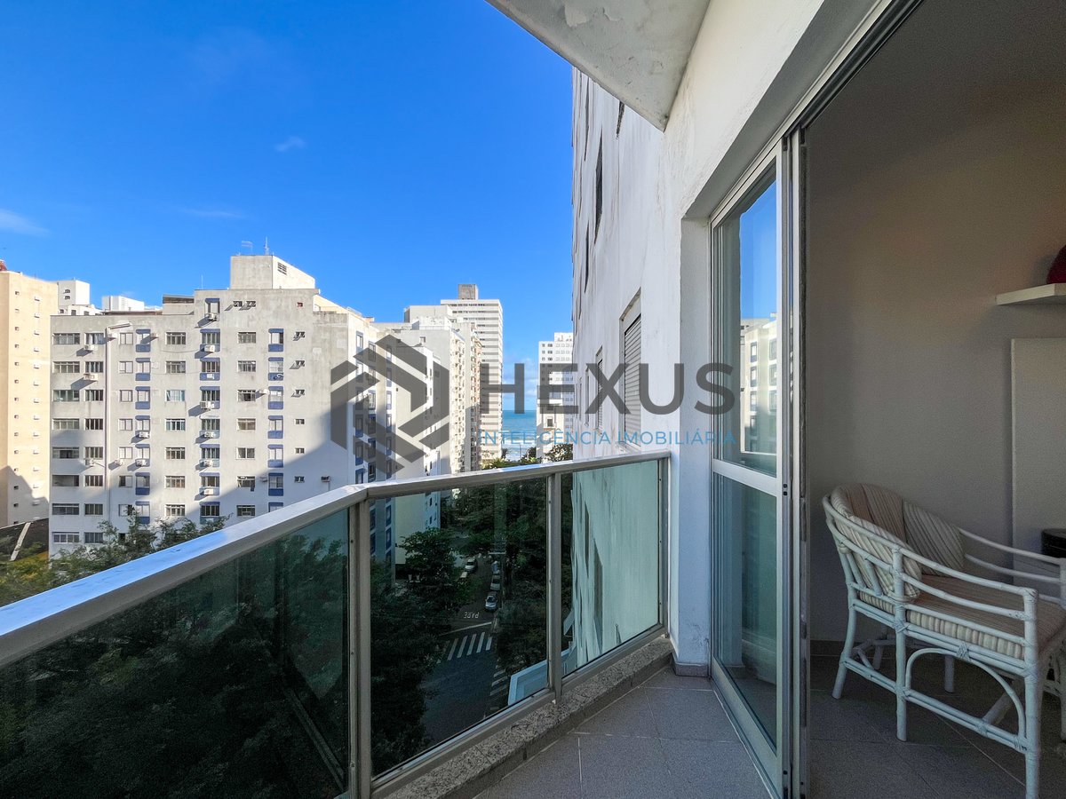 Foto 8 de Apartamento com varanda vista mar e lazer na Praia das Pitangueiras, Guaruja