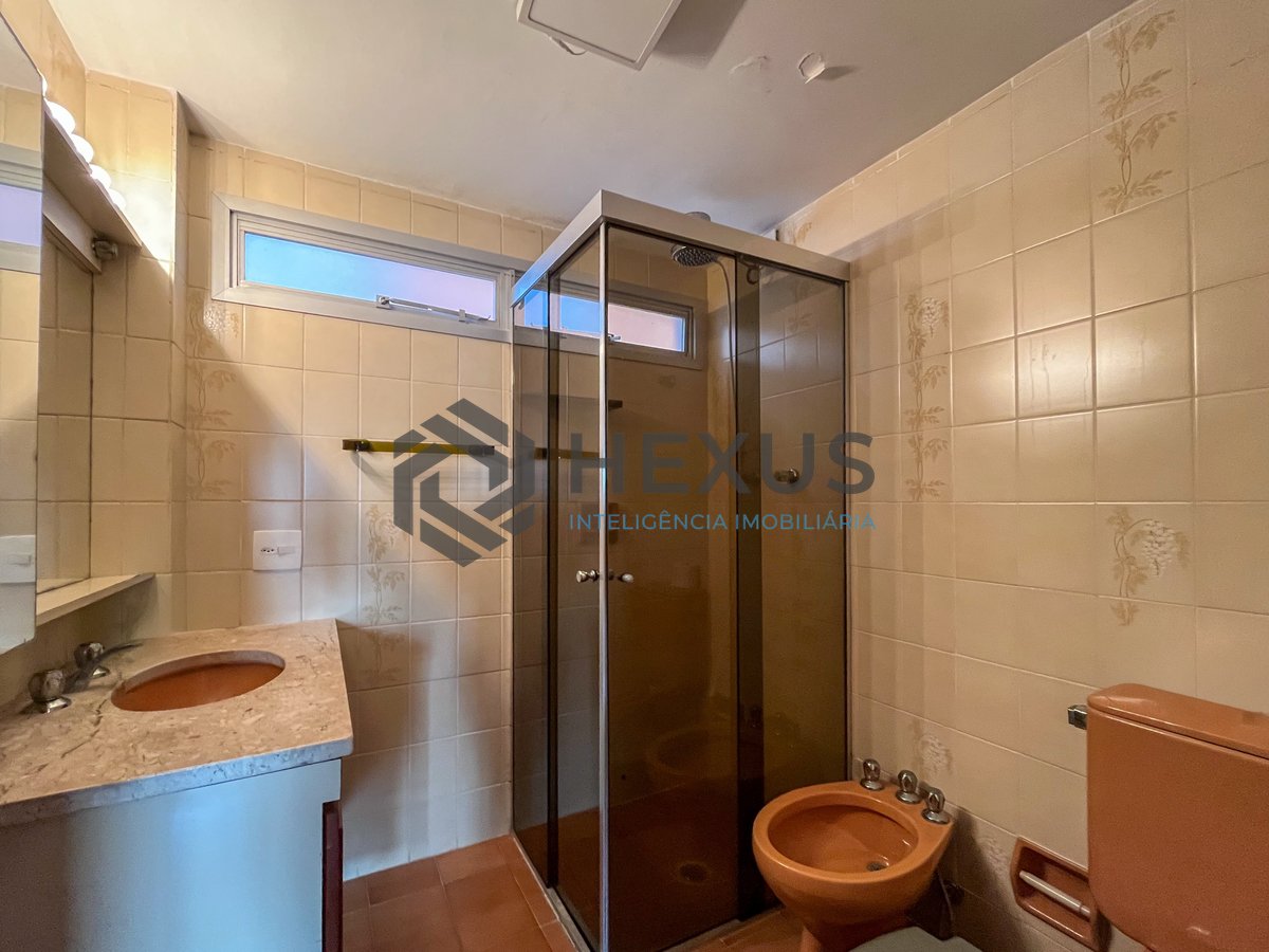Foto 13 de Apartamento com varanda, lazer e vista mar na Praia das Pitangueiras, Guaruja