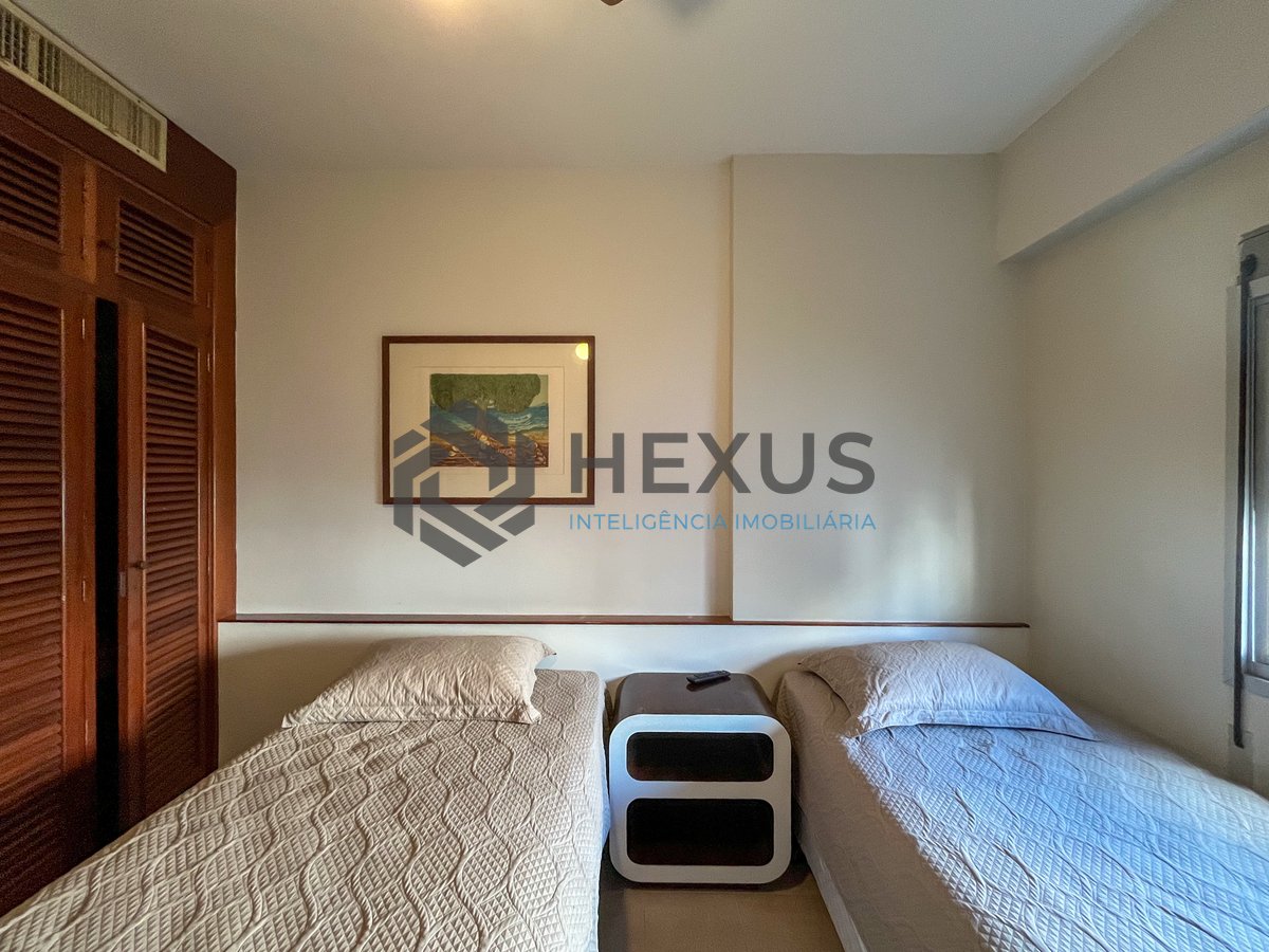 Foto 15 de Apartamento com varanda, lazer e vista mar na Praia das Pitangueiras, Guaruja