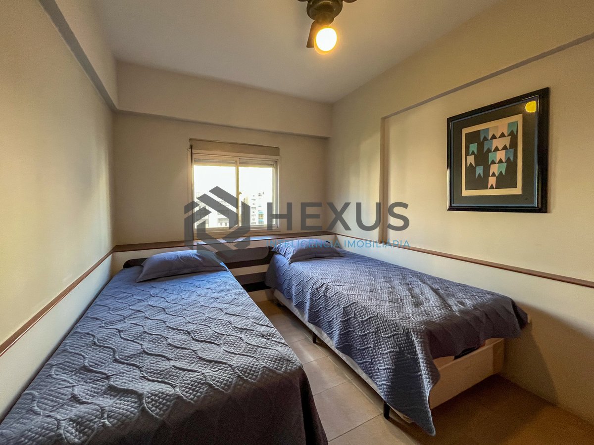 Foto 10 de Apartamento com varanda, lazer e vista mar na Praia das Pitangueiras, Guaruja