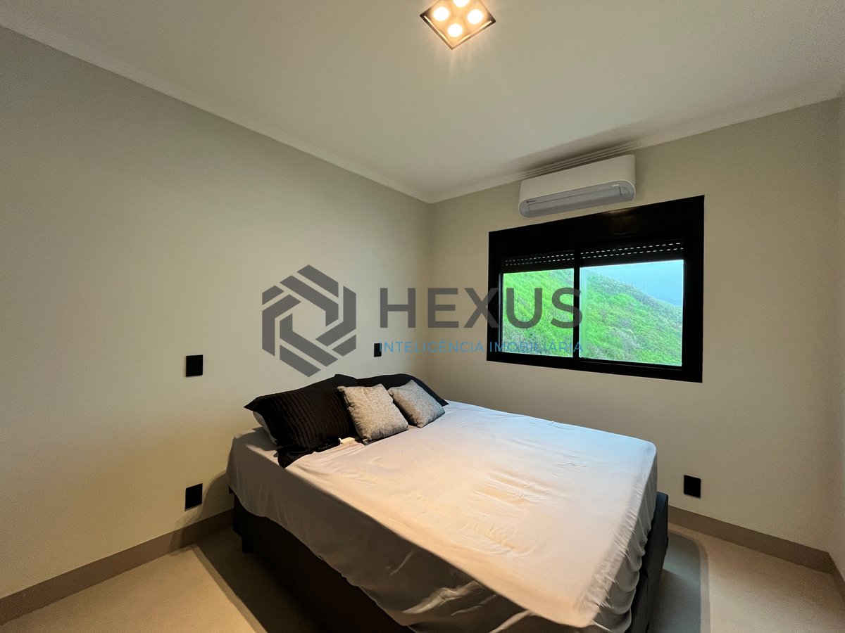 Foto 16 de Apartamento reformado frente mar com varanda gourmet e lazer completo na Praia das Pitangueiras, Guaruja