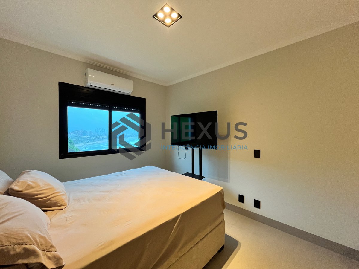 Foto 21 de Apartamento reformado frente mar com varanda gourmet e lazer completo na Praia das Pitangueiras, Guaruja