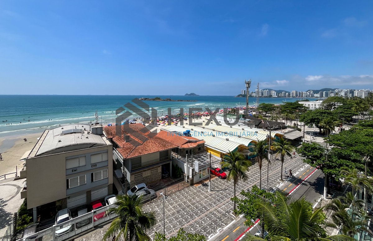 Foto 16 de Apartamento frente mar com varanda na Praia das Pitangueiras, Guaruja