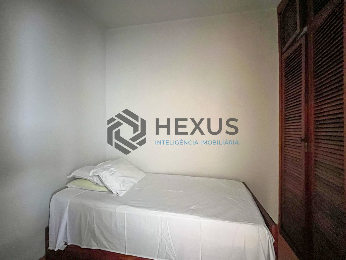 Foto 42 de Apartamento frente mar com varanda na Praia das Pitangueiras, Guaruja