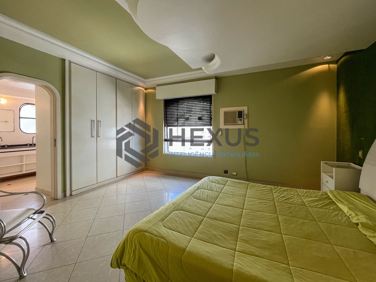 Foto 30 de Apartamento frente mar com varanda na Praia das Pitangueiras, Guaruja