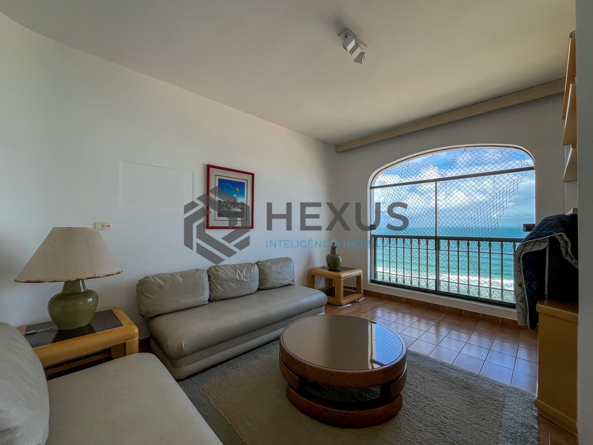 Foto 7 de Apartamento frente mar com varanda na Praia das Pitangueiras, Guaruja