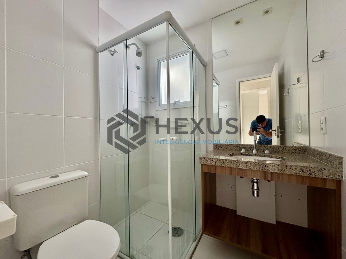 Foto 12 de Apartamento com varanda gourmet e lazer completo na Praia das Pitangueiras, Guaruja