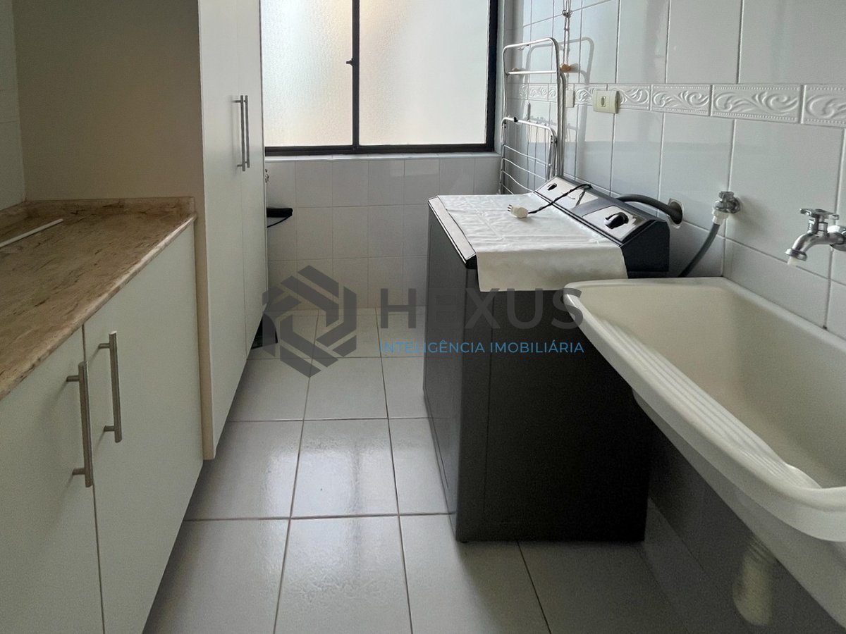Foto 13 de Apartamento  com varanda, vista mar e lazer completo na beira mar da Praia da Enseada, Guaruja