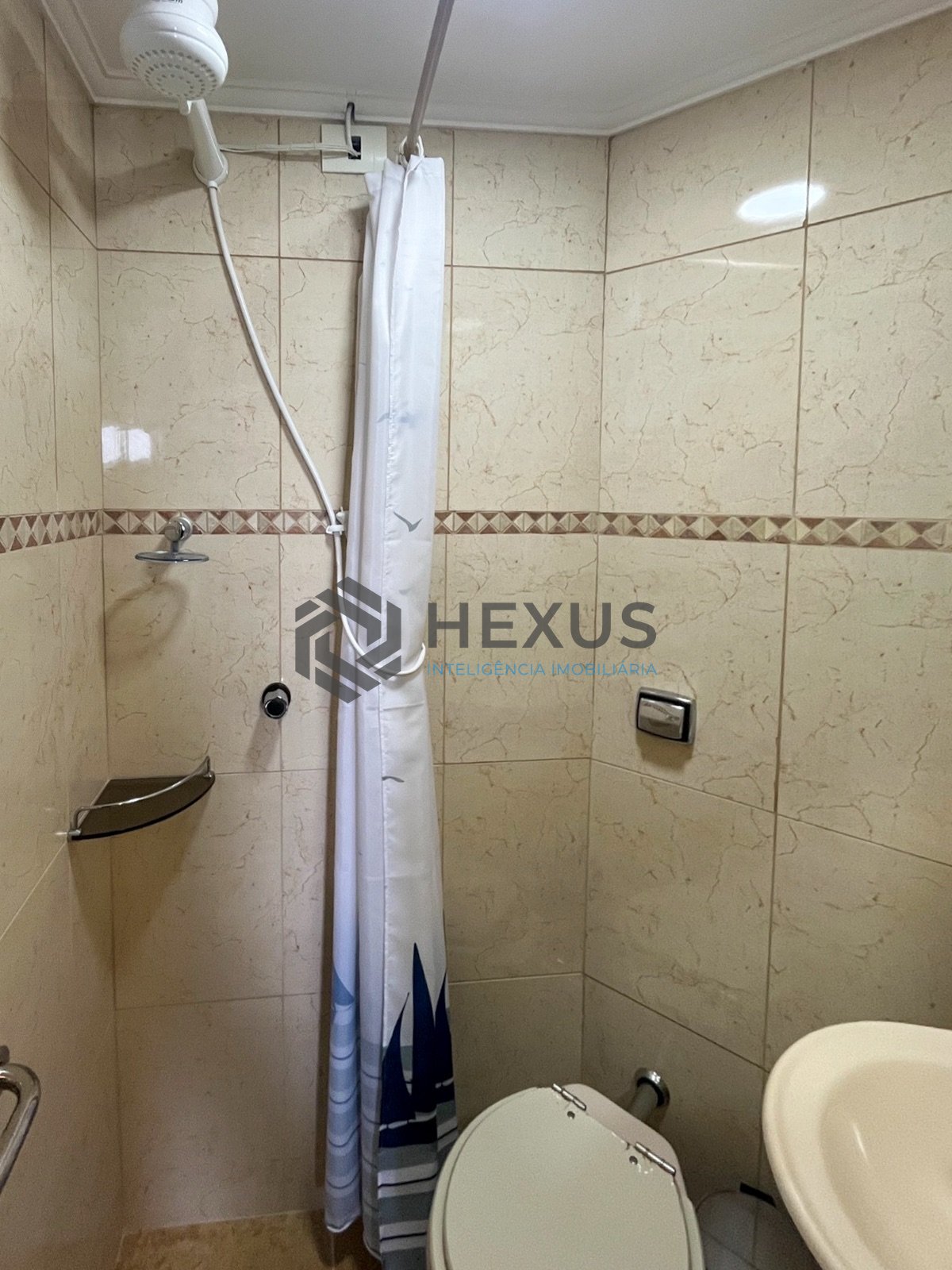 Foto 18 de Apartamento  com varanda, vista mar e lazer completo na beira mar da Praia da Enseada, Guaruja