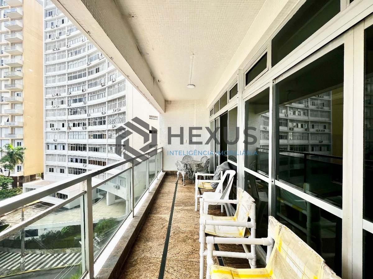 Foto 27 de Apartamento frente mar com varanda e vista mar na Praia das Pitangueiras, Guaruja