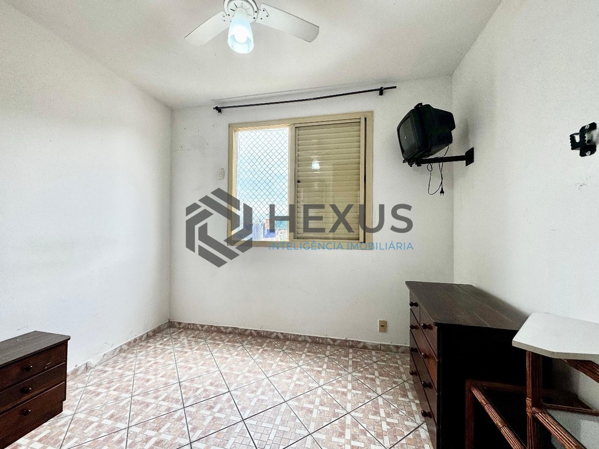 Foto 11 de Apartamento com varanda e lazer na Praia da Enseada, Guaruja