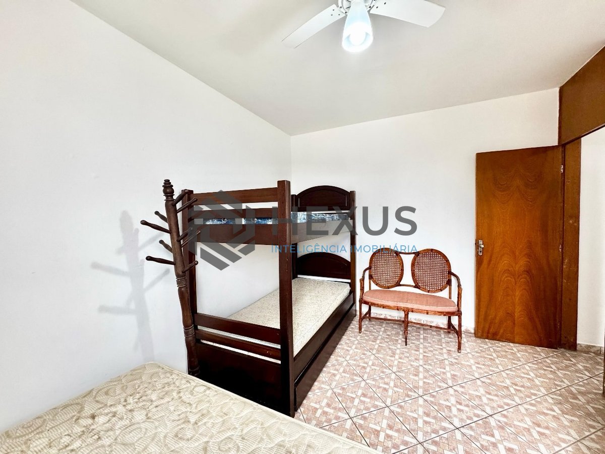Foto 15 de Apartamento com varanda e lazer na Praia da Enseada, Guaruja
