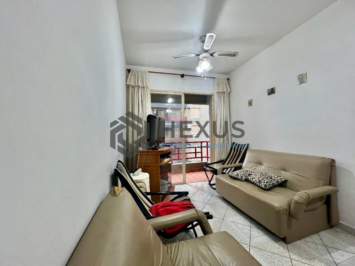 Foto 5 de Apartamento com varanda e lazer na Praia da Enseada, Guaruja