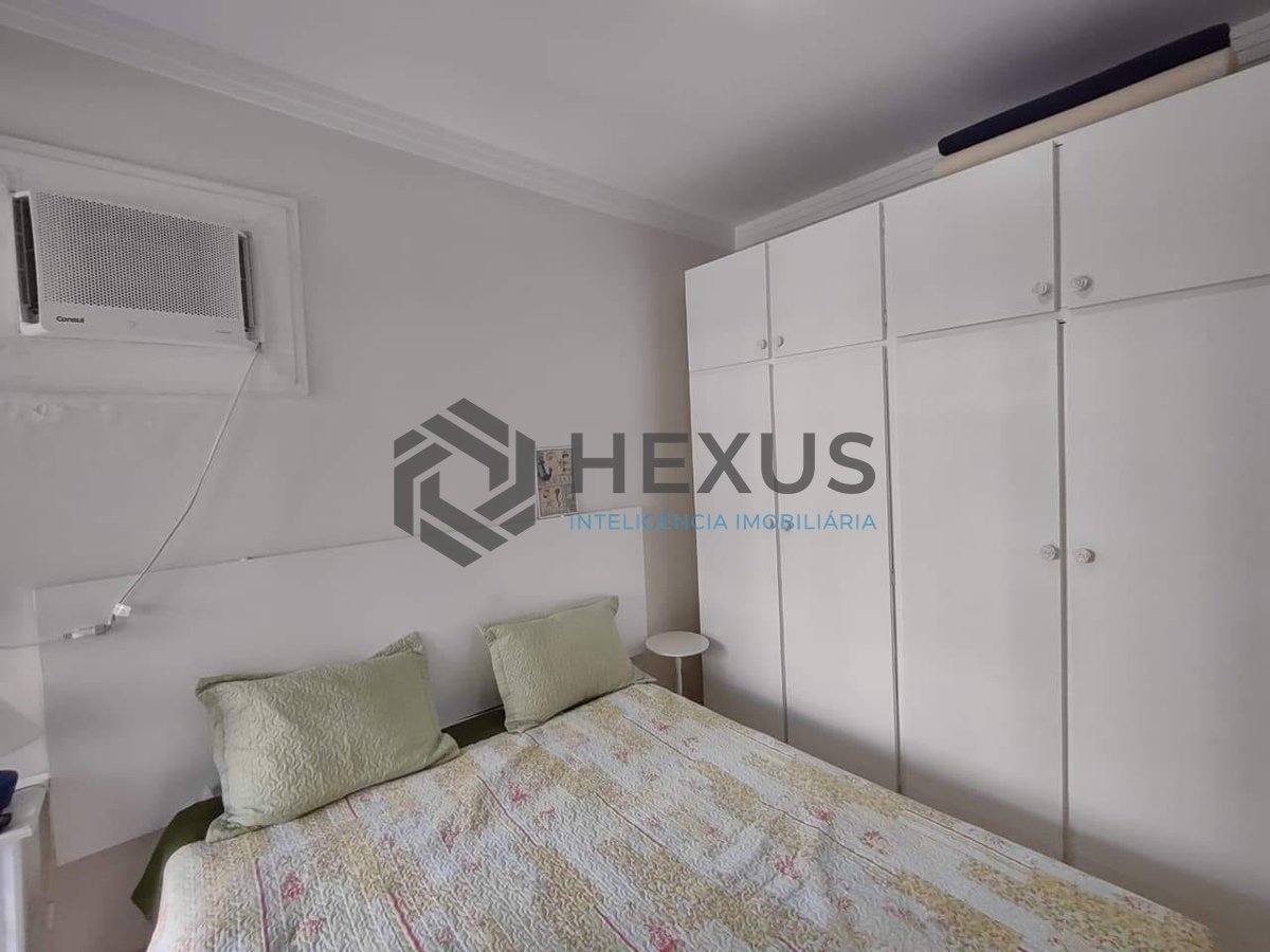 Foto 13 de Apartamento com varanda na região da Brunella na Praia da Enseada, Guaruja