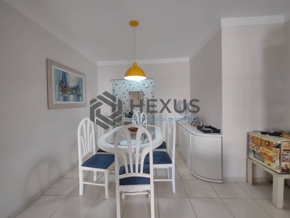 Foto 4 de Apartamento com varanda na região da Brunella na Praia da Enseada, Guaruja