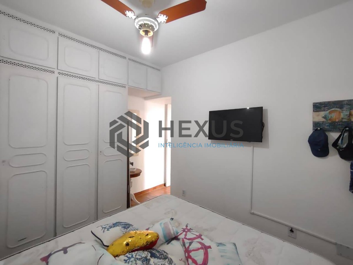 Foto 14 de Apartamento com varanda e lazer na Praia da Enseada, Guaruja