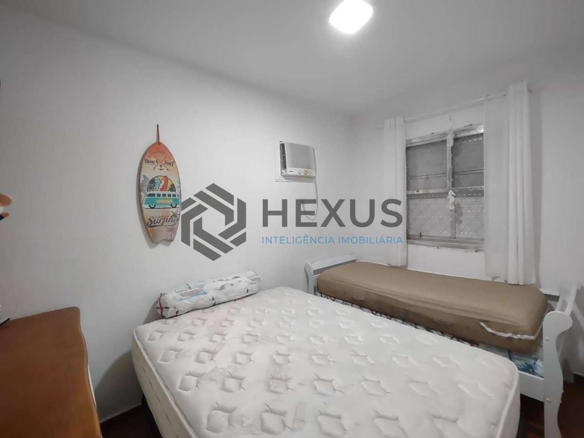 Foto 10 de Apartamento com varanda e lazer na Praia da Enseada, Guaruja