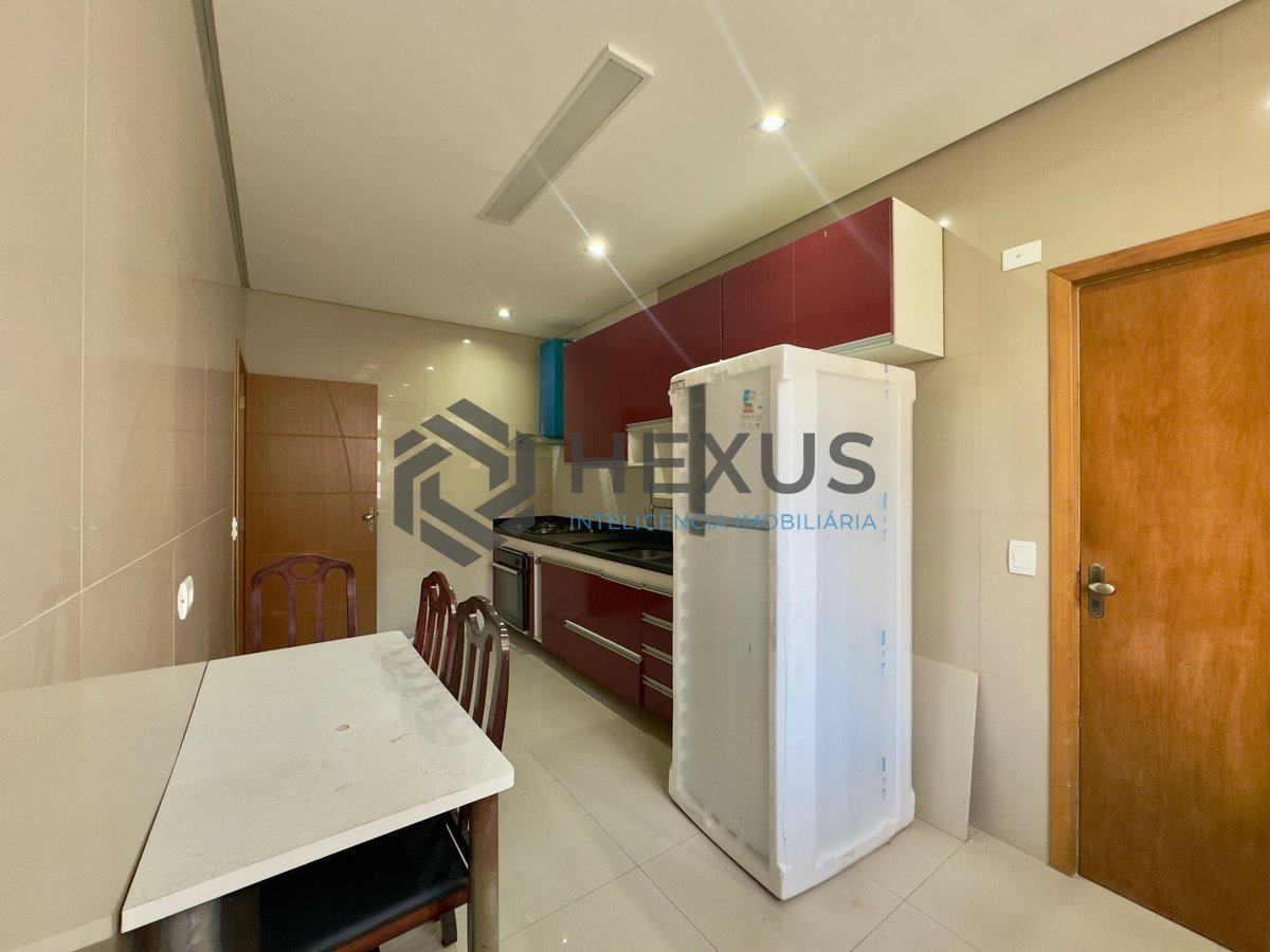 Foto 21 de Apartamento frente mar reformado com varanda gourmet na Praia das Pitangueiras, Guaruja