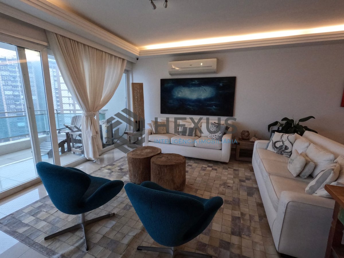 Foto 8 de Apartamento com varanda e vista mar na beira mar da Praia das Pitangueiras, Guaruja