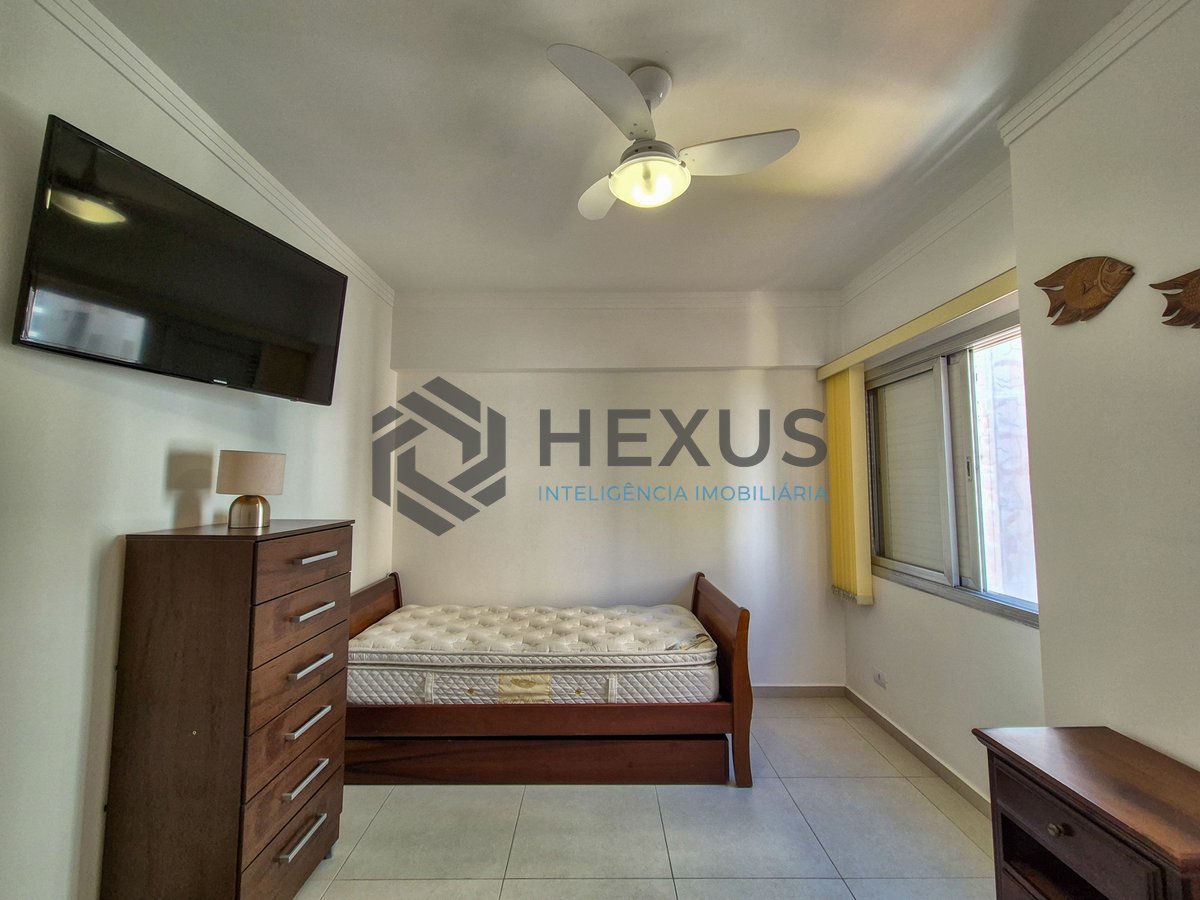Foto 11 de Apartamento reformado com vista livre a uma quadra da Praia das Pitangueiras, Guaruja