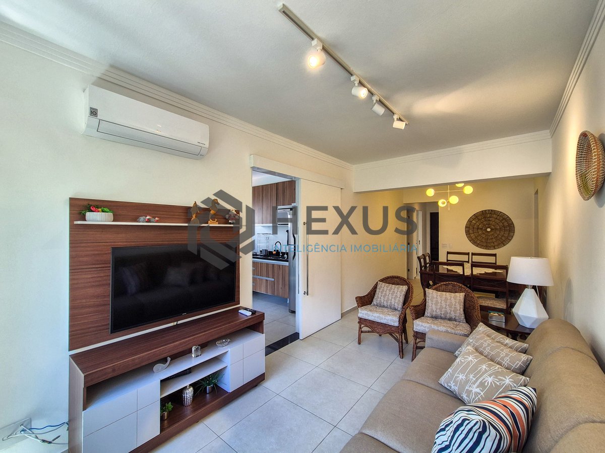 Foto 3 de Apartamento reformado com vista livre a uma quadra da Praia das Pitangueiras, Guaruja