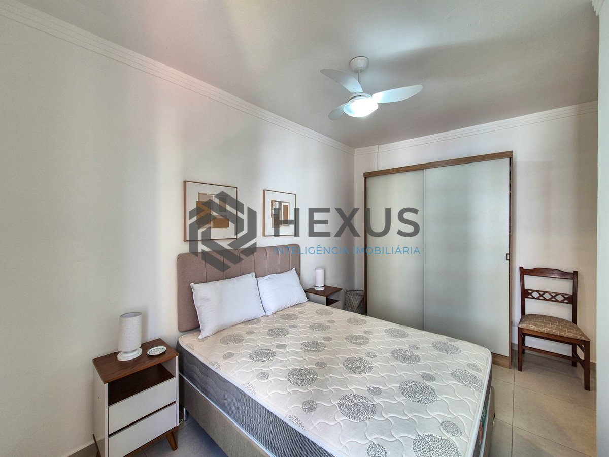 Foto 21 de Apartamento reformado com vista livre a uma quadra da Praia das Pitangueiras, Guaruja