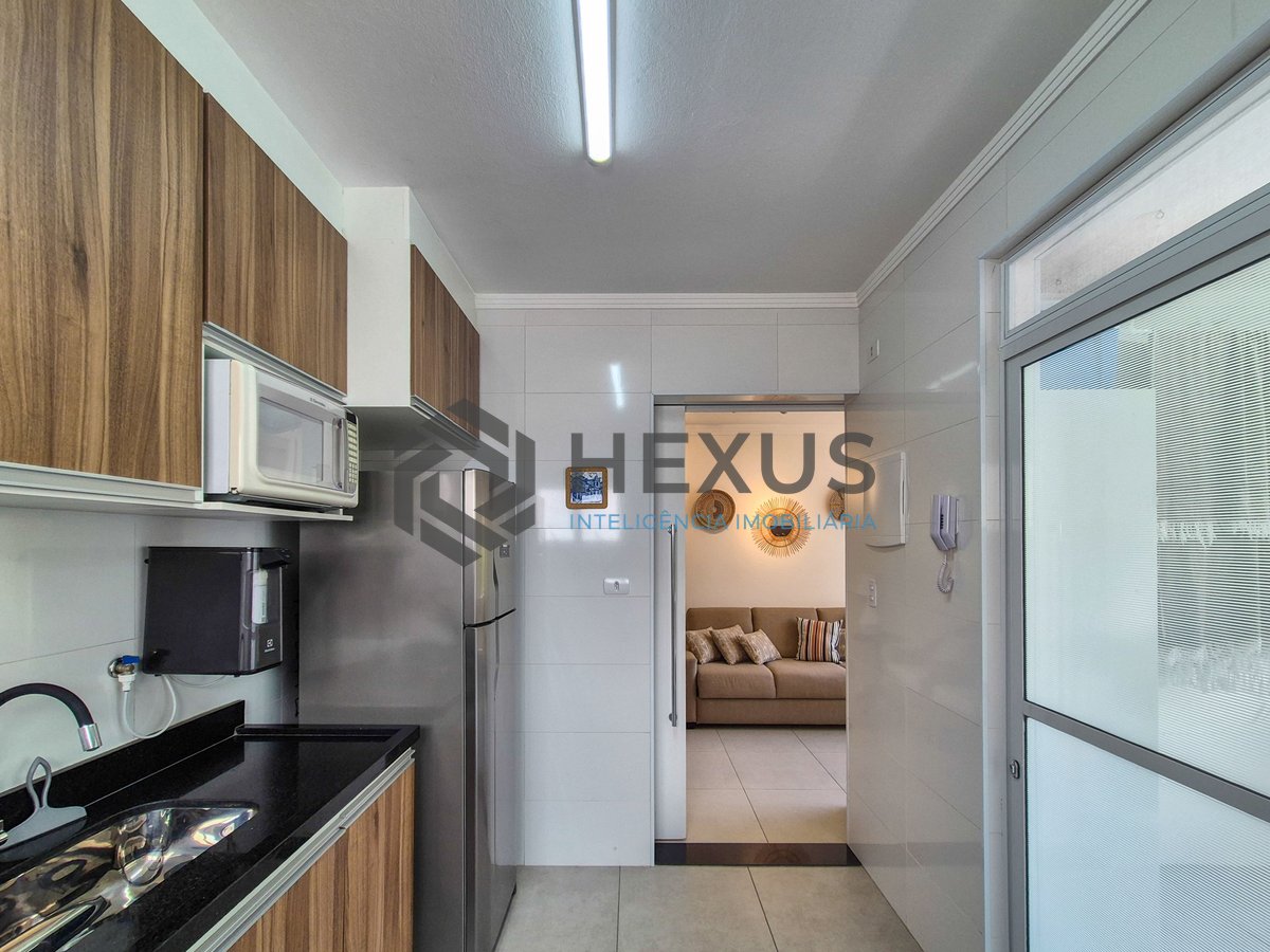 Foto 25 de Apartamento reformado com vista livre a uma quadra da Praia das Pitangueiras, Guaruja