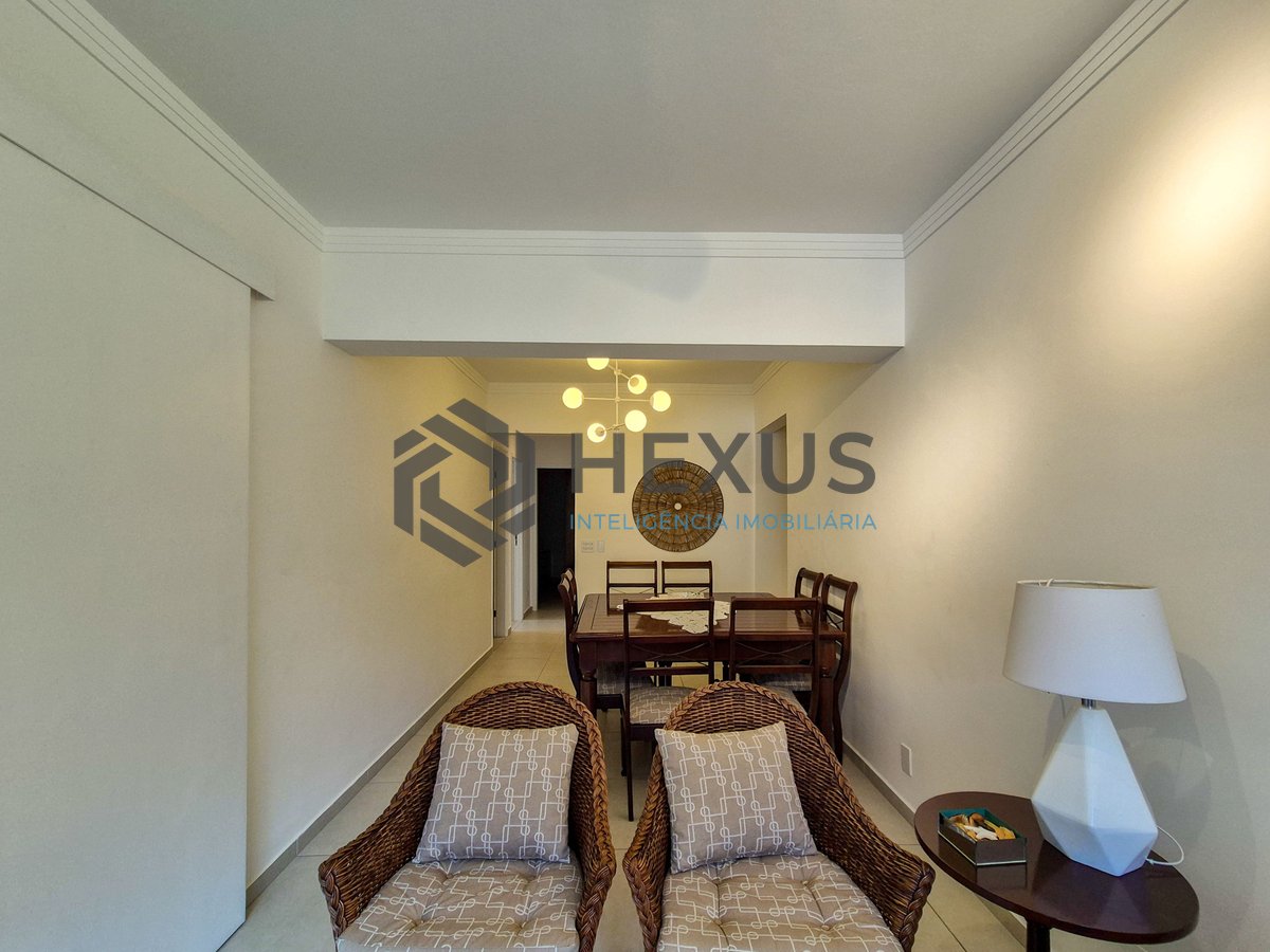 Foto 6 de Apartamento reformado com vista livre a uma quadra da Praia das Pitangueiras, Guaruja