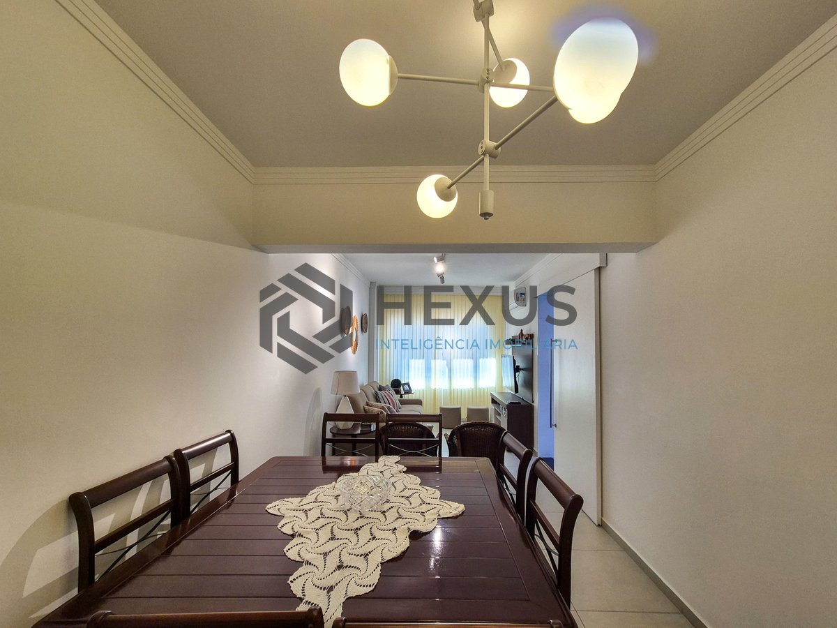 Foto 7 de Apartamento reformado com vista livre a uma quadra da Praia das Pitangueiras, Guaruja